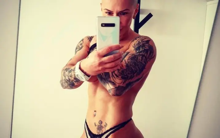 Avatar of crazyxbody / musclegirlxxx