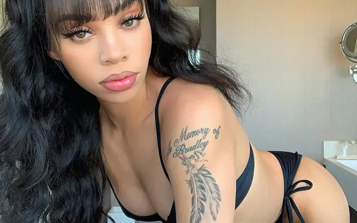 Avatar of Ashley Love - Realashleylove