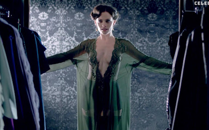 Avatar of Lara Pulver
