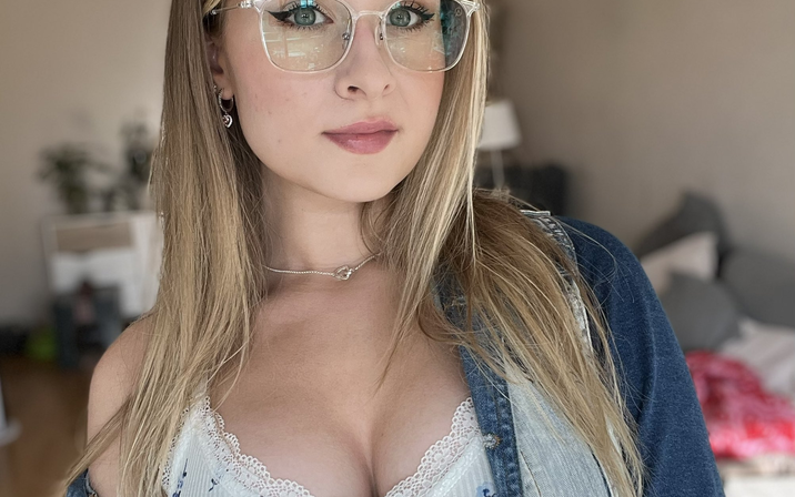 Avatar of Elina