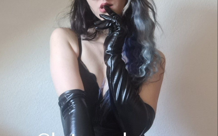 Avatar of hotpuppyluna