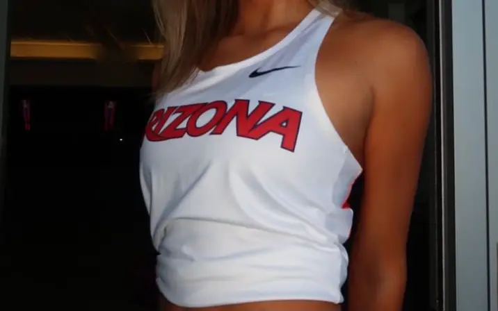 Avatar of Paris Mikinski