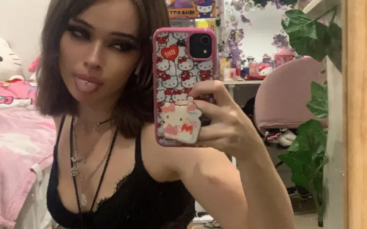 Avatar of a.very2.2 / Sharna_1 / Spicy_kitten18