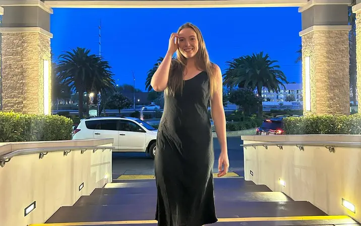 Avatar of Hannah Pearl Davis - Just Pearly Things