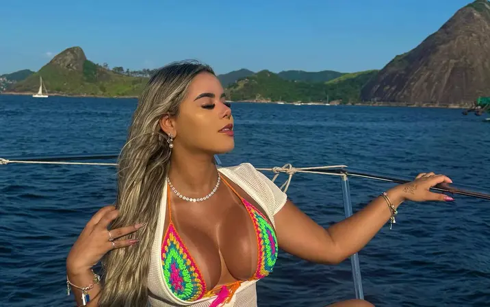Avatar of Késia Eduarda