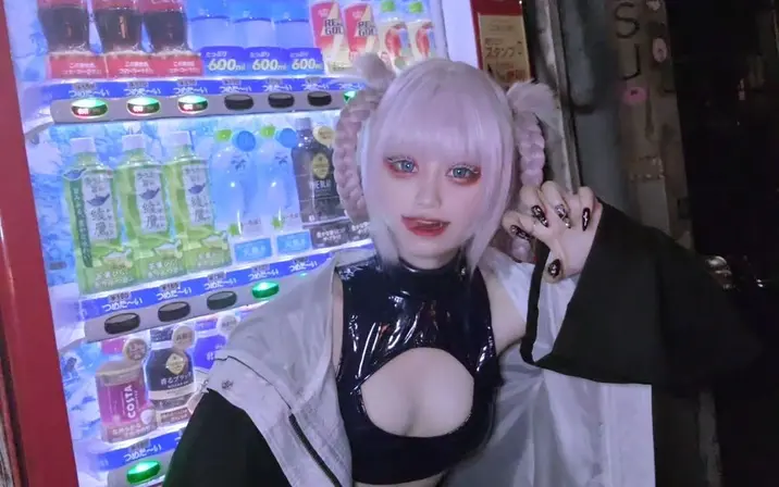 Avatar of min_cosplay / m3m3min / min_mmu