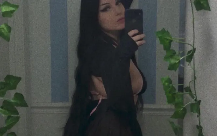 Avatar of Exhale_jay / venusangle666 / peachycreem