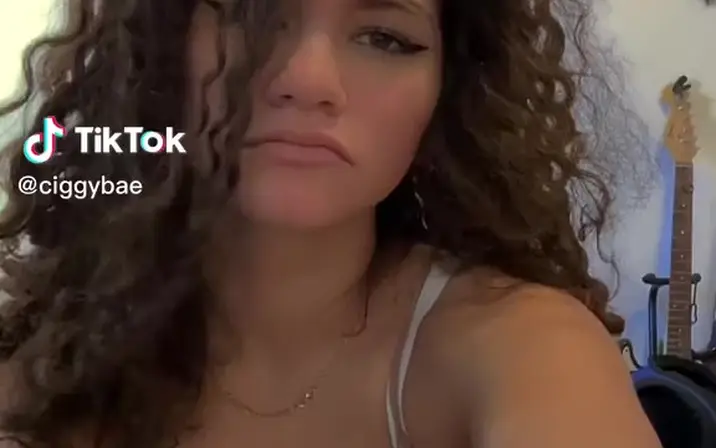 Avatar of ciggybae / homeskilla_whitnit / Zendaya lookalike