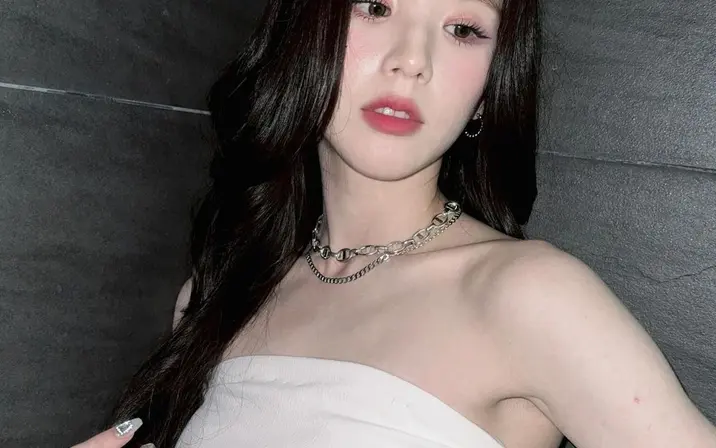 Avatar of HeeJin (ARTMS / LOONA)