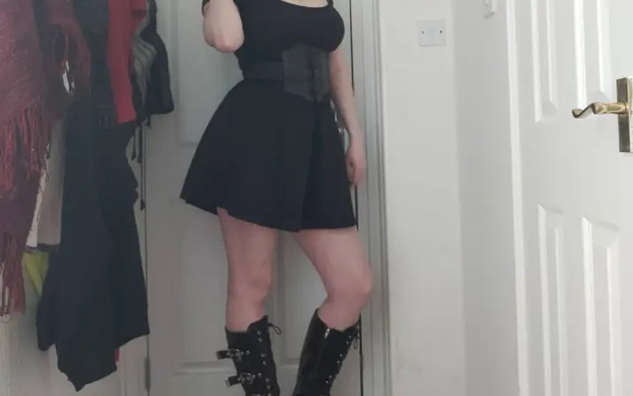 Avatar of DinosaurQueen/EvieRose99