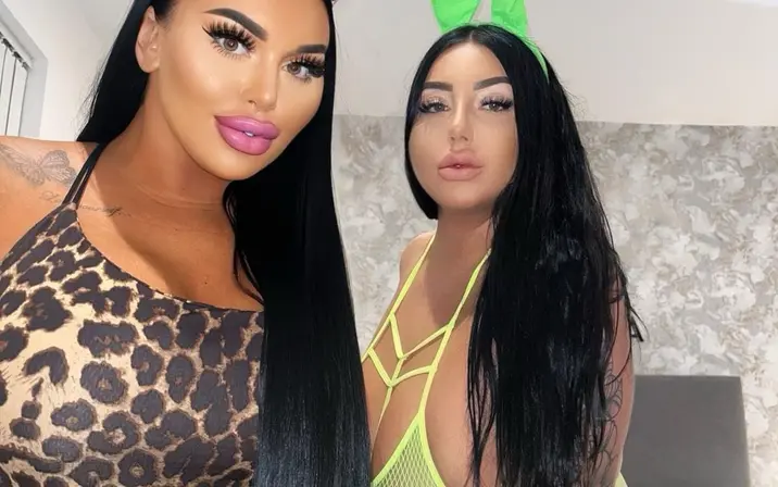 Avatar of elliechloe / MISS_BIGBOOTYXX / BIG BOOTY ELLIE