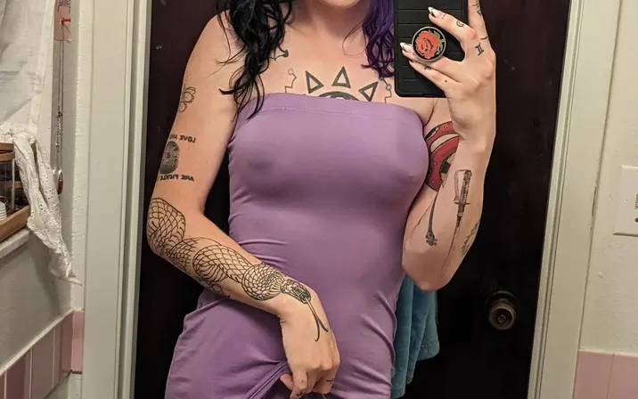 Avatar of Violet Valentine | slutpilled | thot_piece