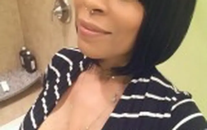 Avatar of Ms Secret Deesires - ms_secretdeesires - goddiisbody