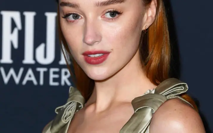 Avatar of Phoebe Dynevor