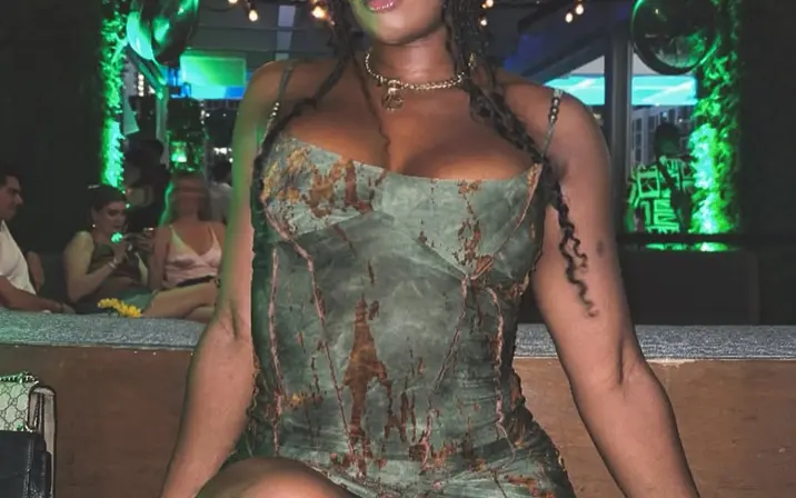 Avatar of Dominique Alexander / Dominique__fox