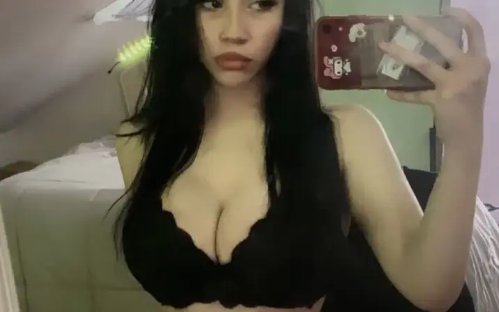 Avatar of bunnitraphouse / cristina vega