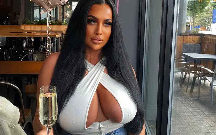 Avatar of Brooke Harman/Missbustyb_x 🇬🇧🍑🍉🧜‍♀️