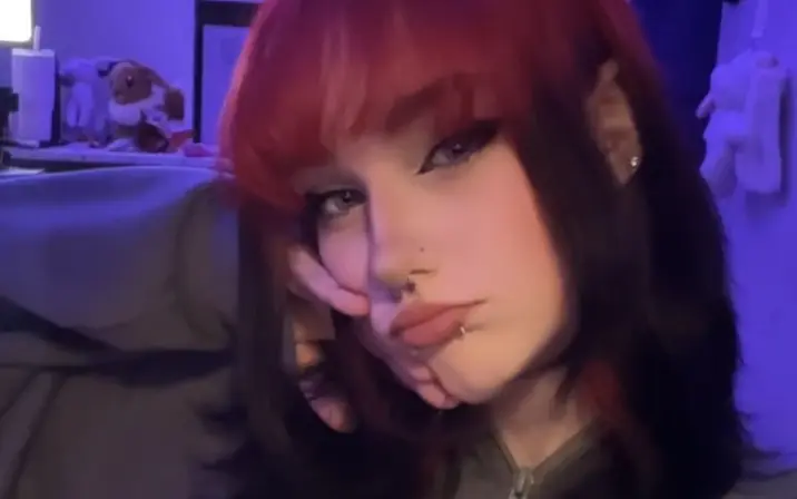 Avatar of sylvieexo / sylvieesxo / sylvieecos