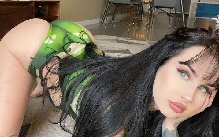 Avatar of Violetbabyx | Vibabyx |Hornyunicornn