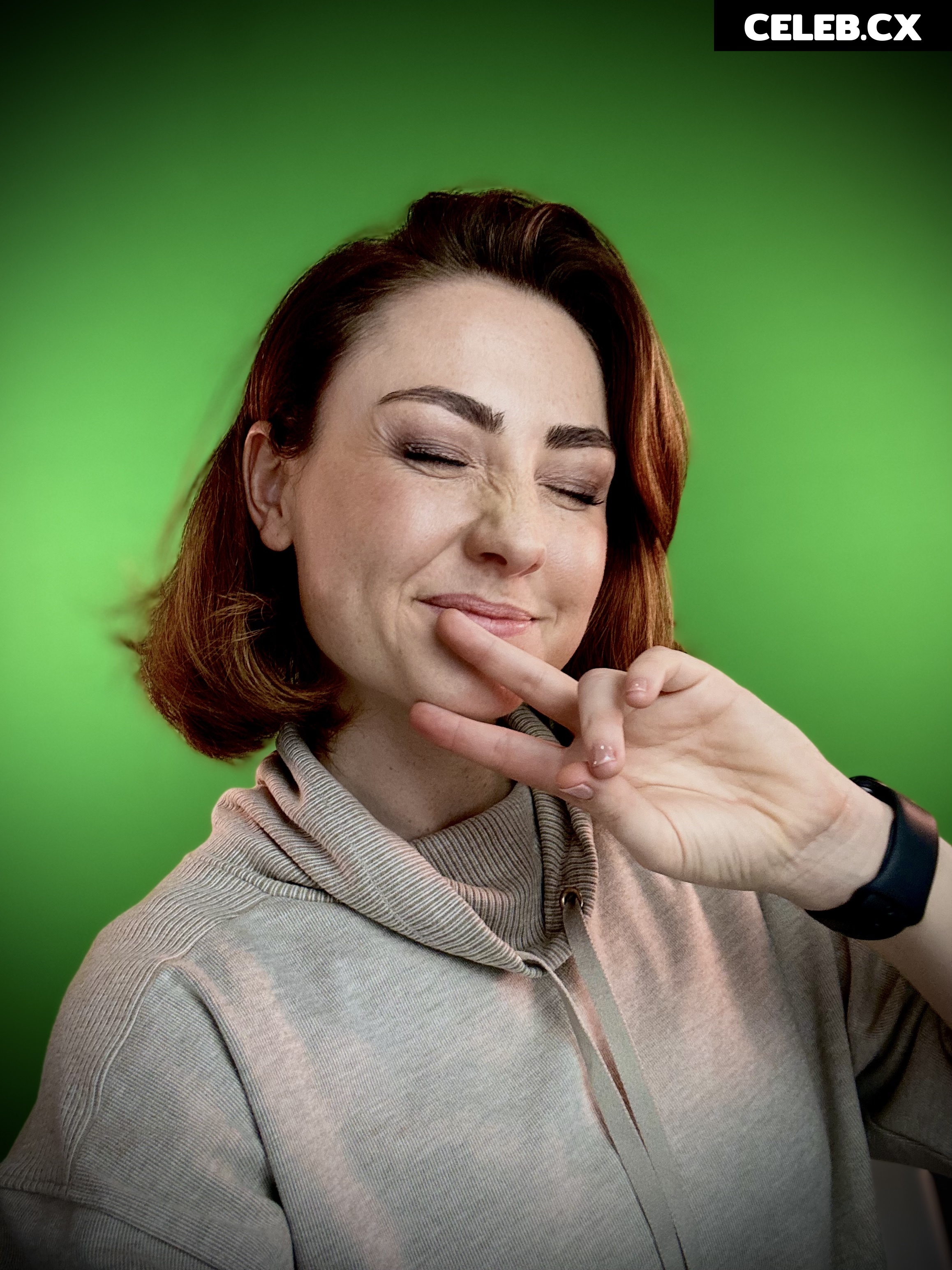 WhisperAudios ASMR Image 8233045