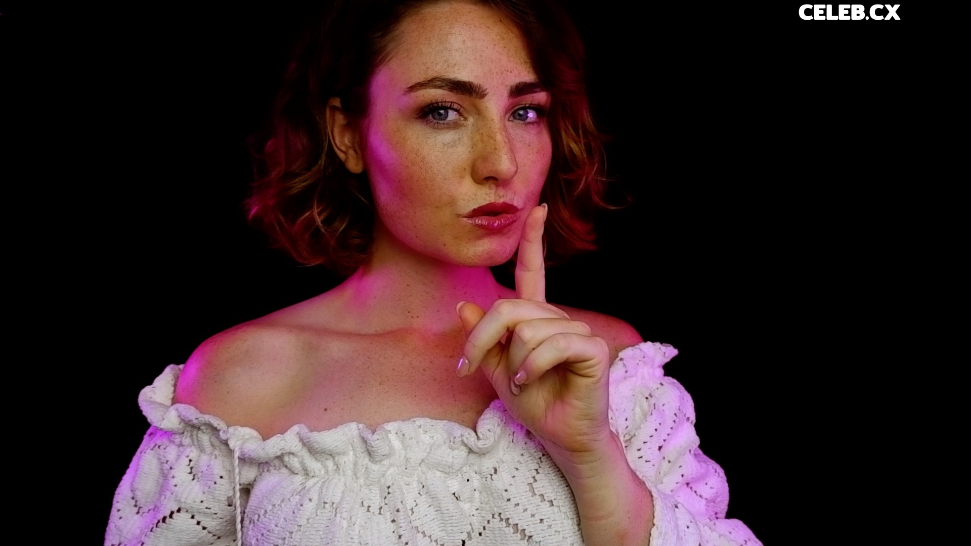 WhisperAudios ASMR Image 8229800