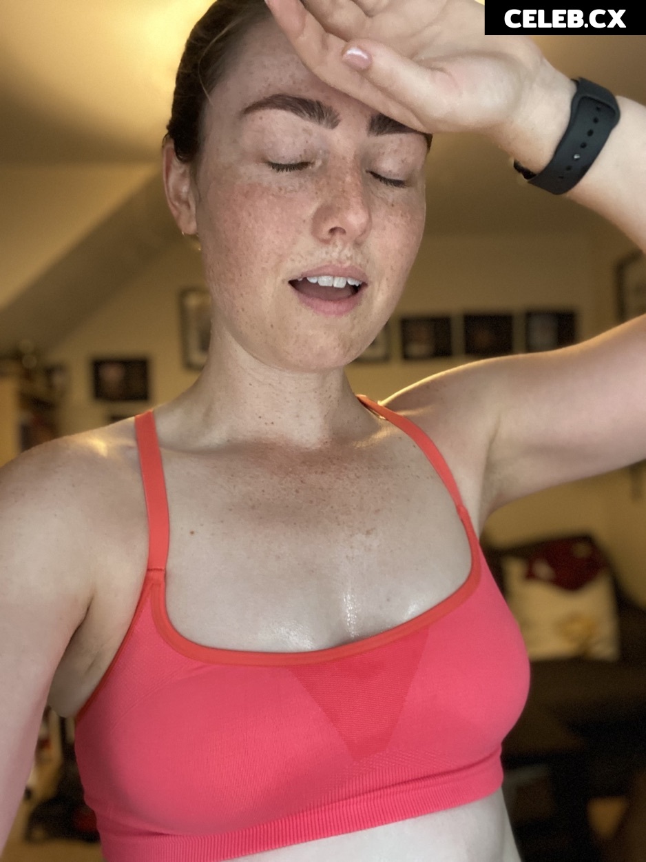 WhisperAudios ASMR Image 8229790