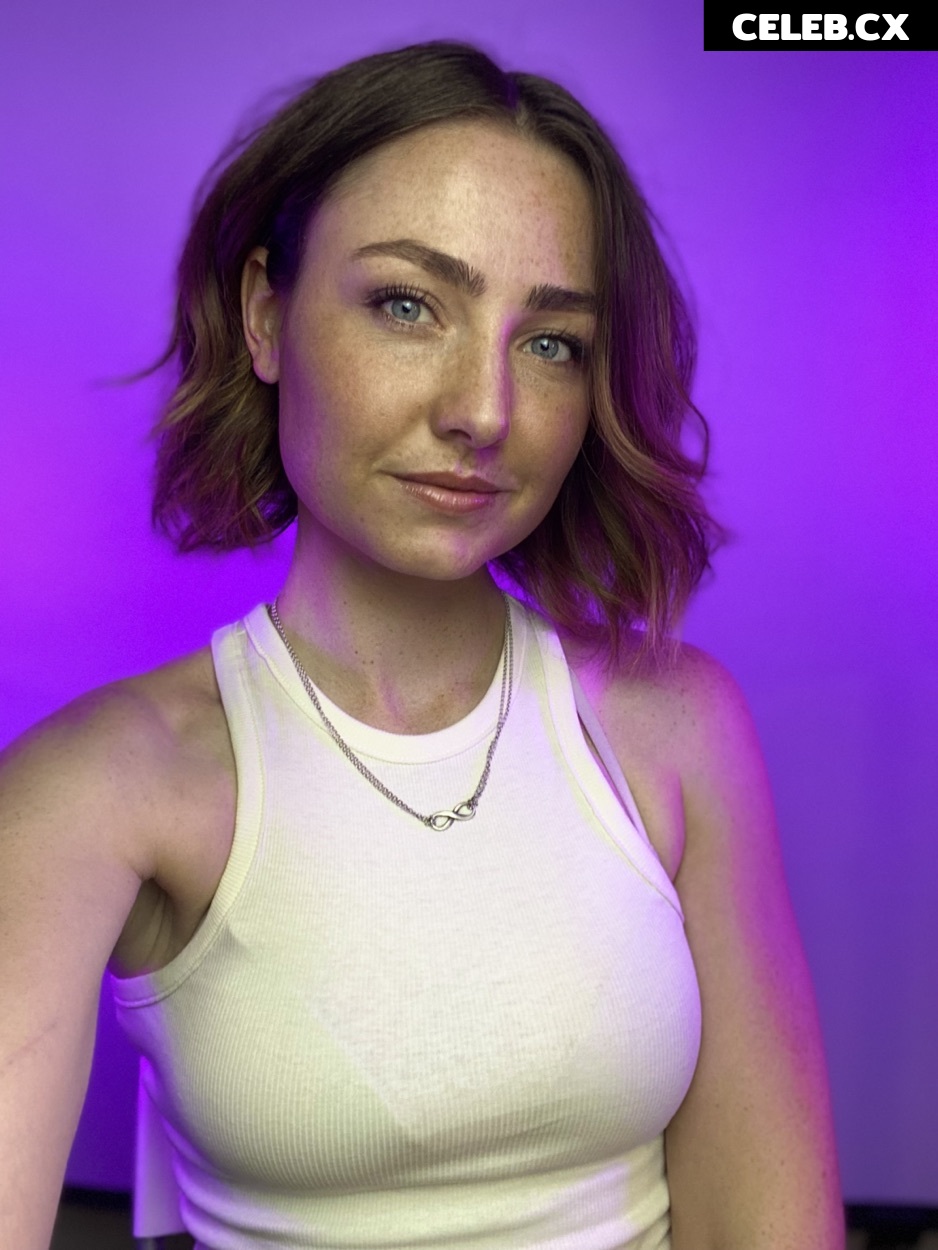 WhisperAudios ASMR Image 8229794