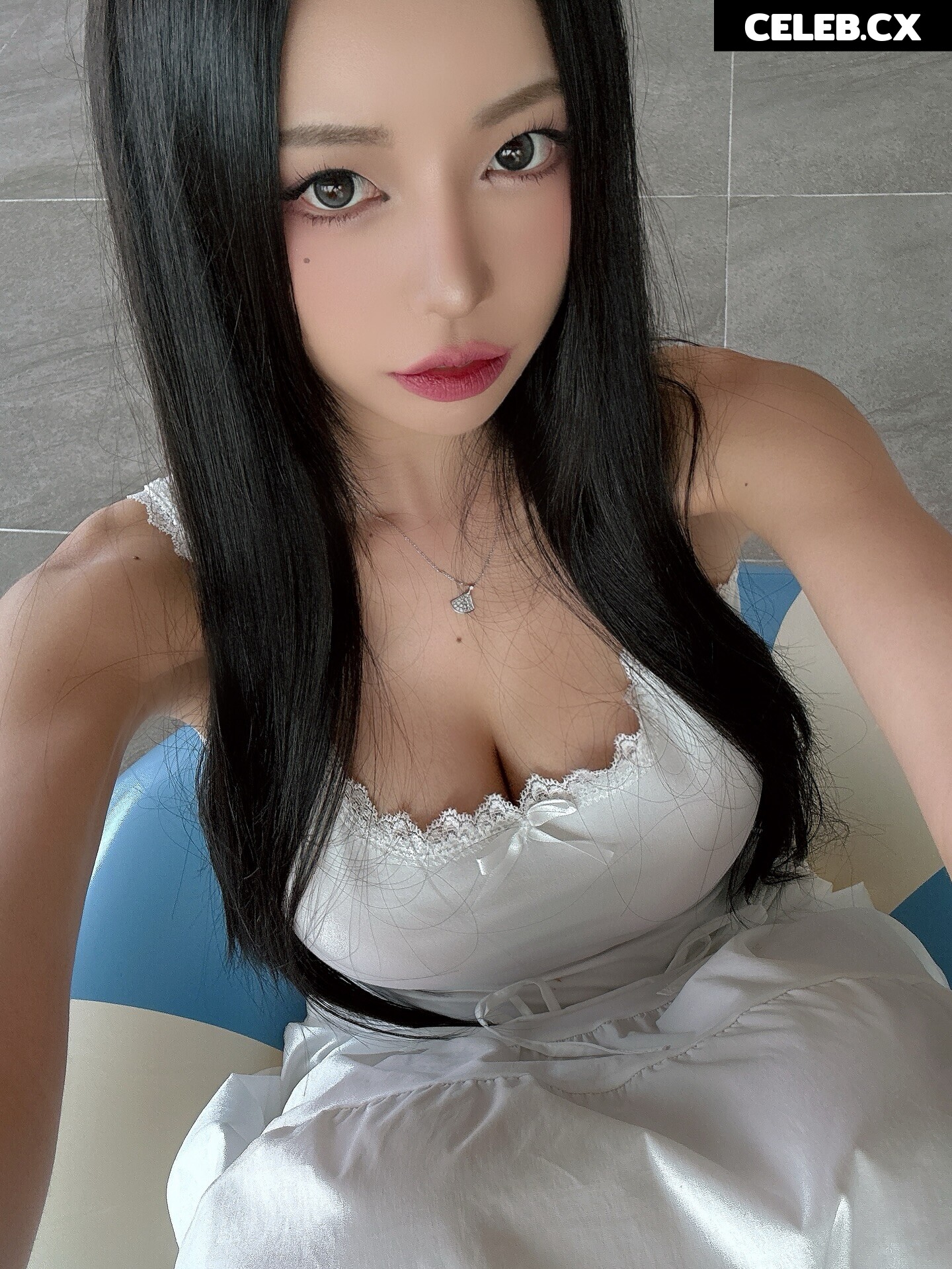 h___rvn | rvn1015 | 동그란 | Dongeuran Image 8857254