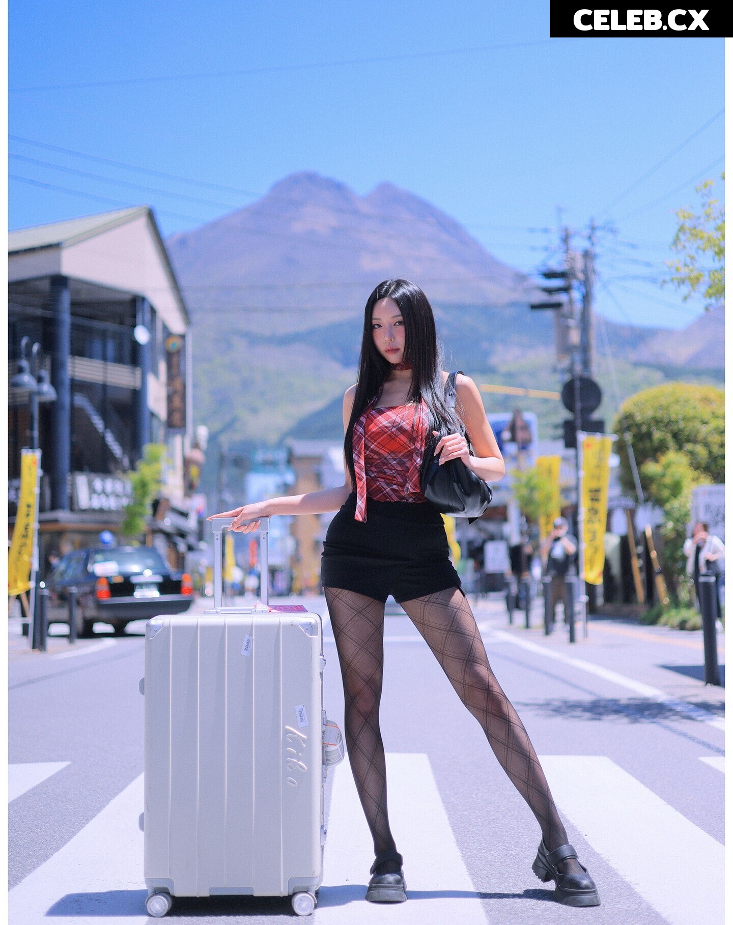 h___rvn | rvn1015 | 동그란 | Dongeuran Image 8857240
