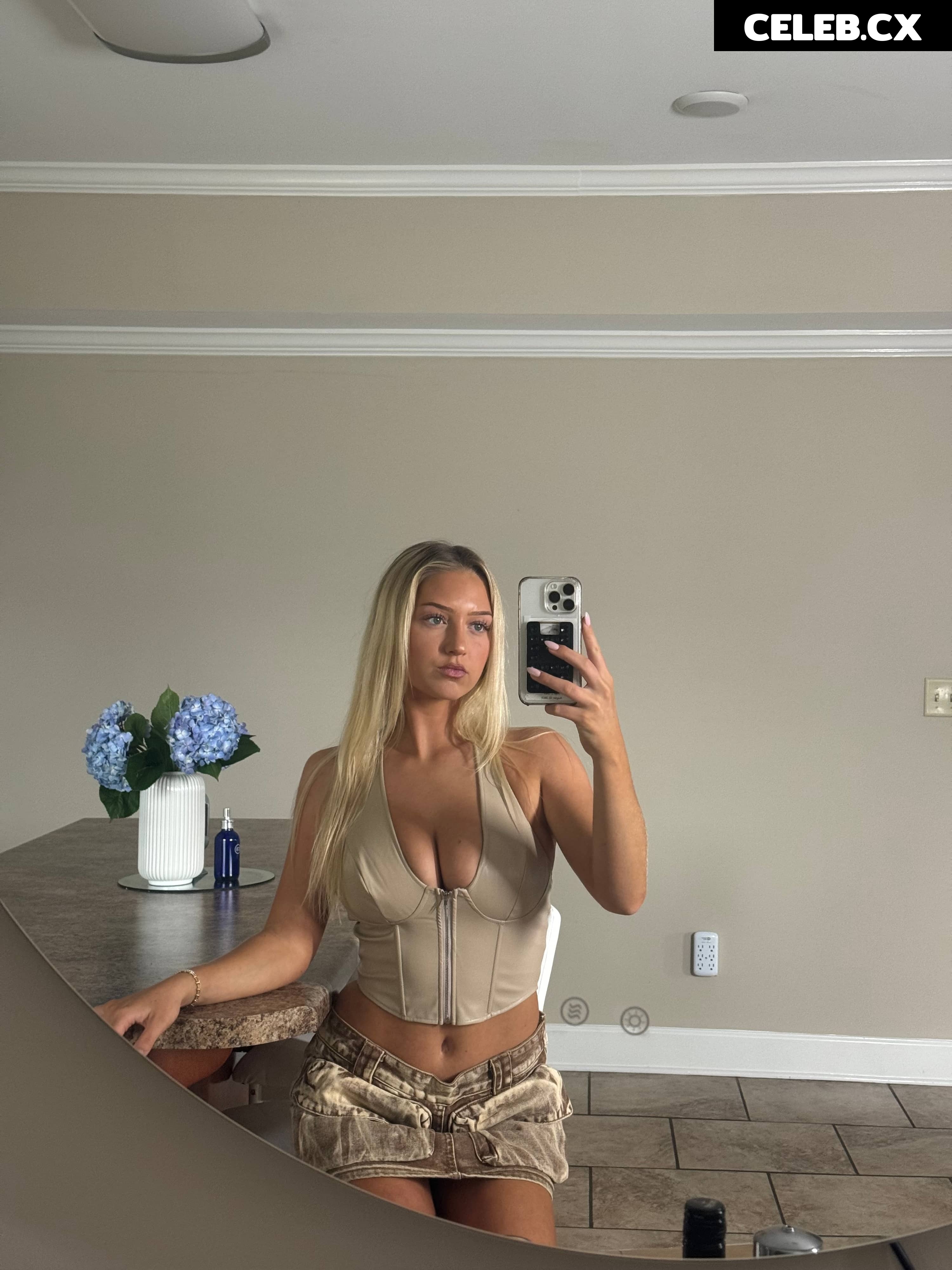 iamsydneythomas / Sydney Thomas Image 8840931