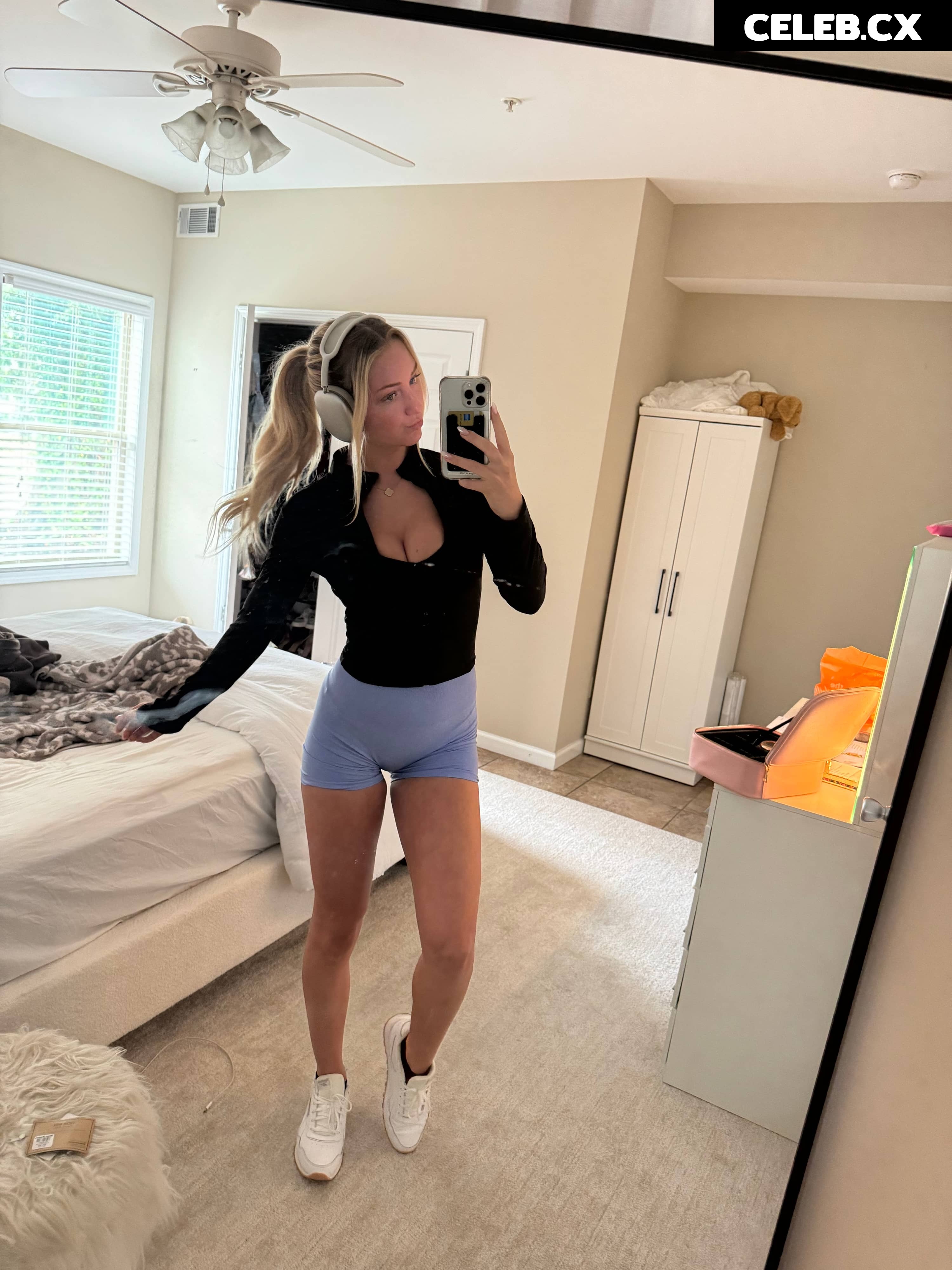 iamsydneythomas / Sydney Thomas Image 8840936