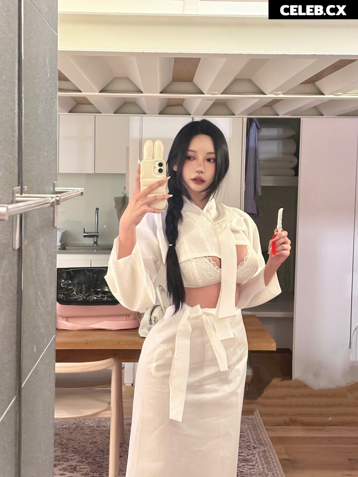 h___rvn | rvn1015 | 동그란 | Dongeuran Image 11639476