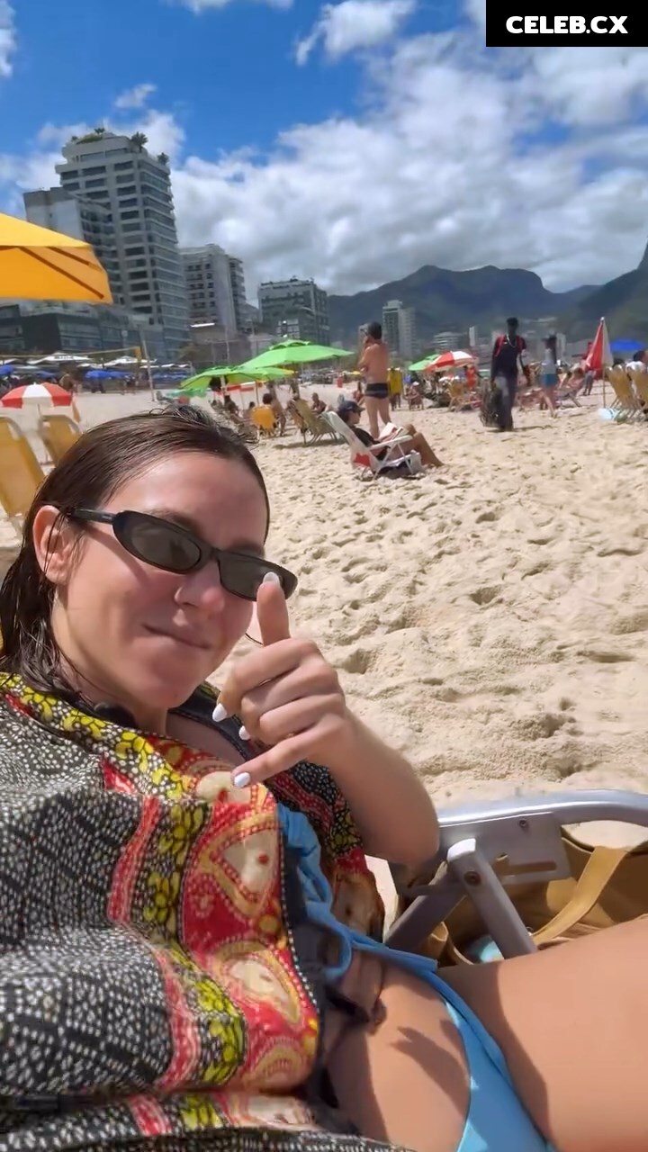 Valentina Bandeira Image 11503063