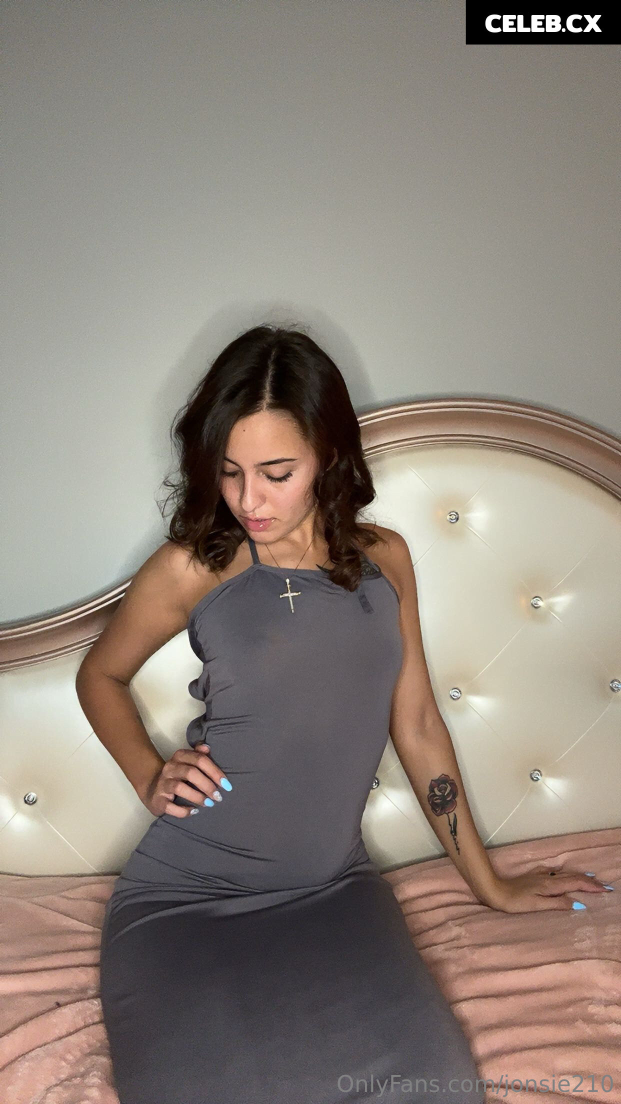 Olivia Jones / jonsie210 Image 11251485