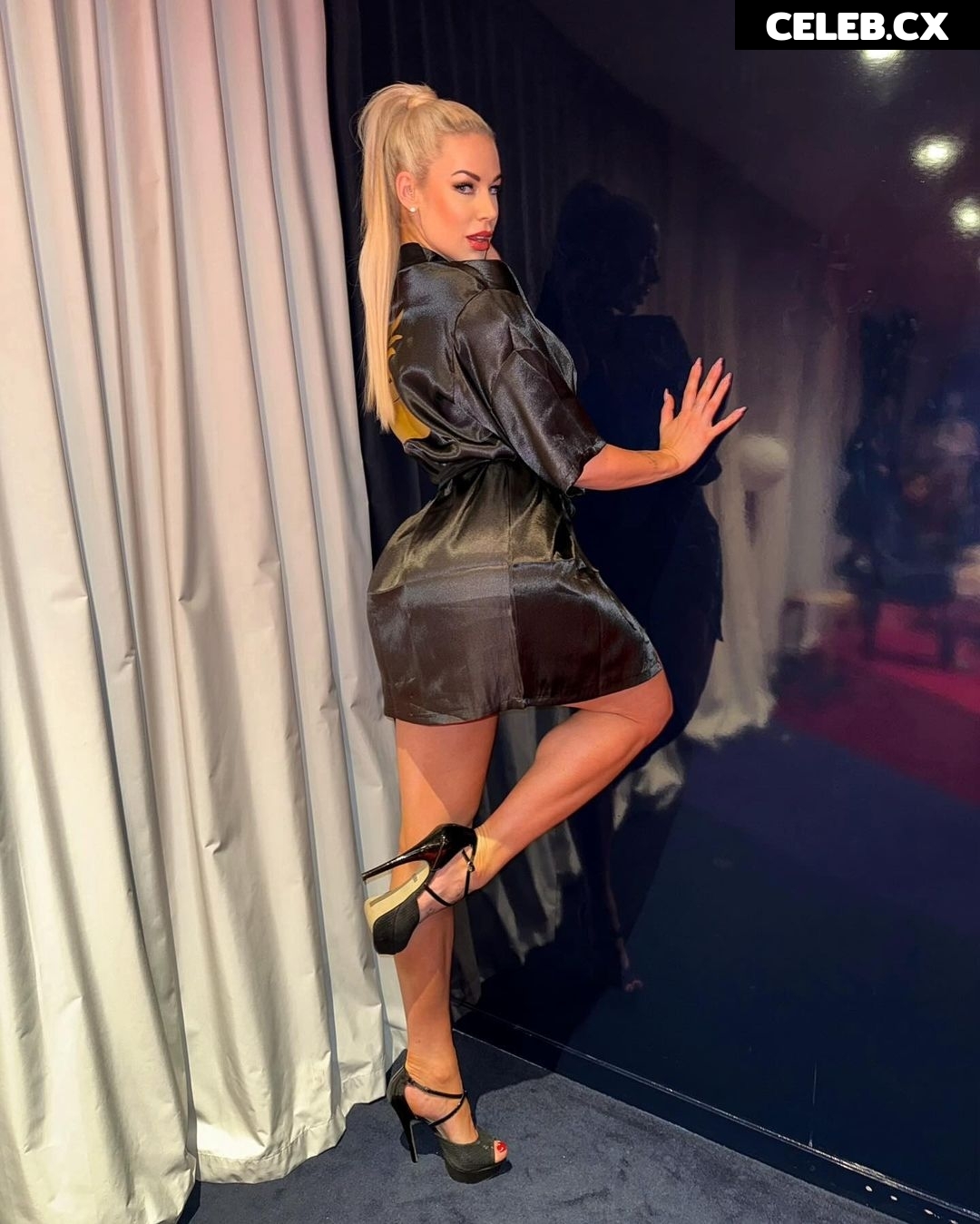 Leo Theresa Image 1612104