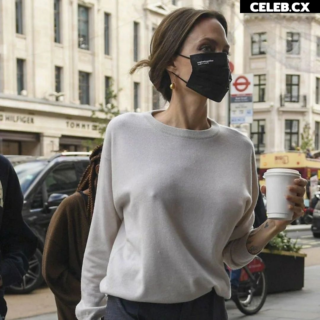 Angelina Jolie Image 1767403
