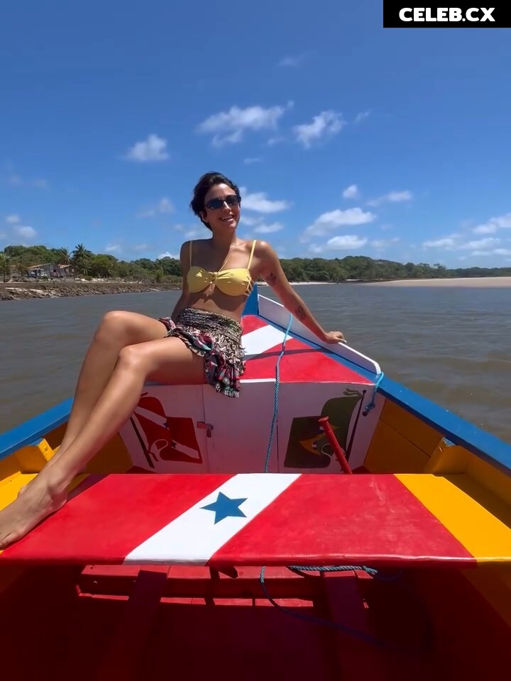 Carolina Oliveira Image 10711436