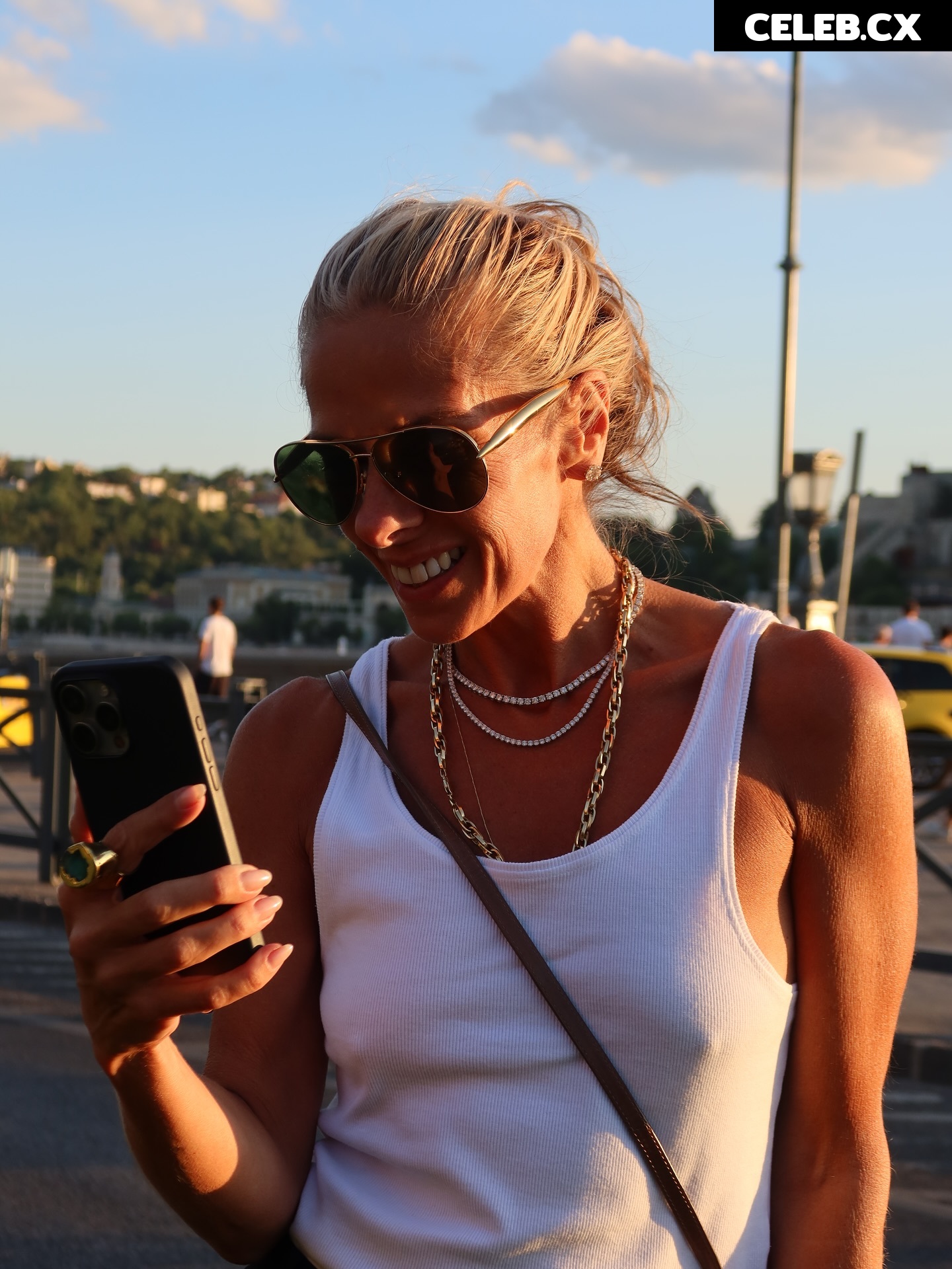 Adriane Galisteu Image 10711476