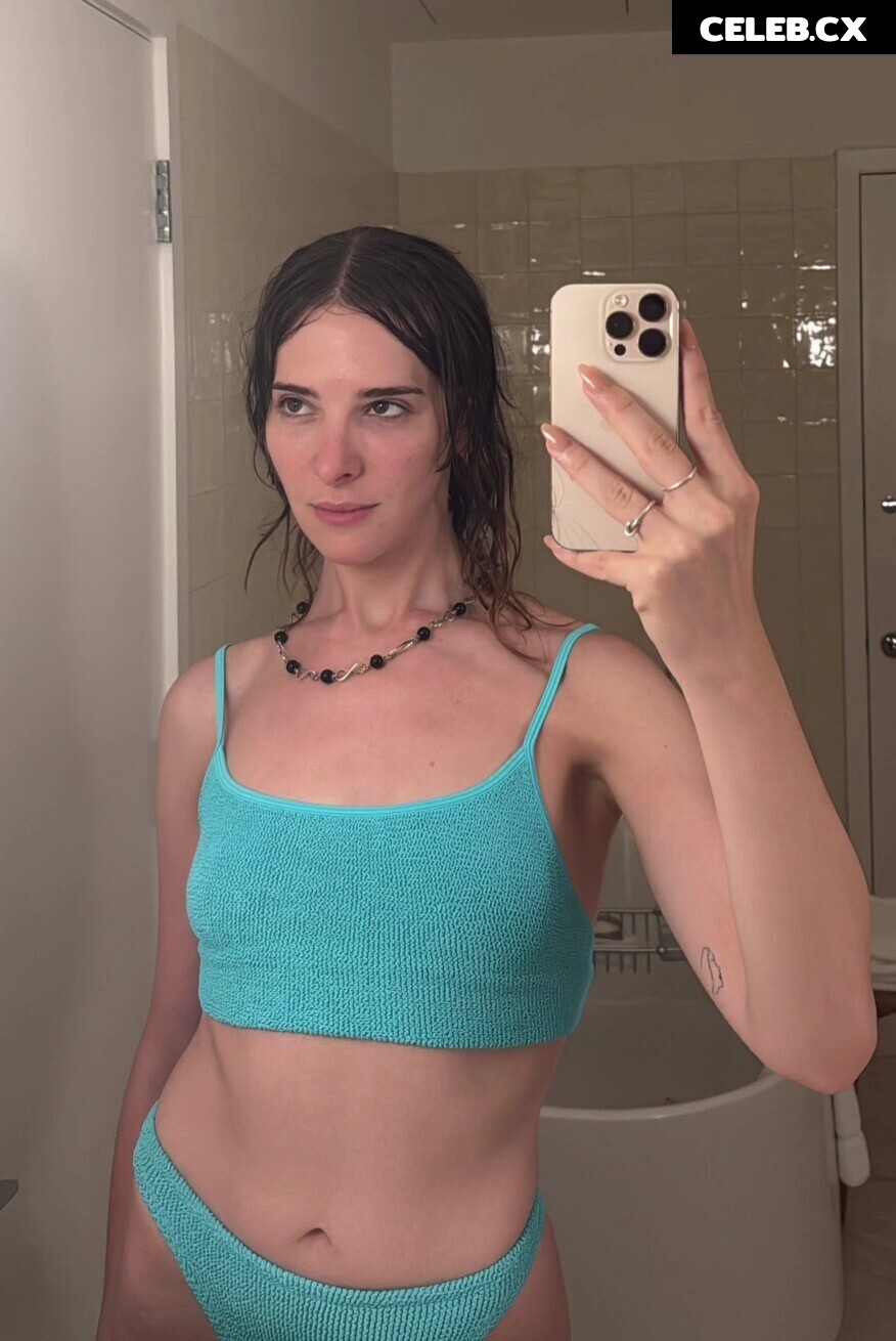 Hari Nef Image 10700674