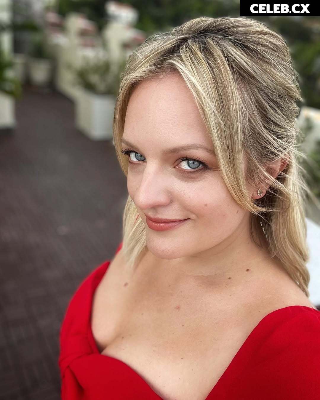 Elisabeth Moss Image 10622052