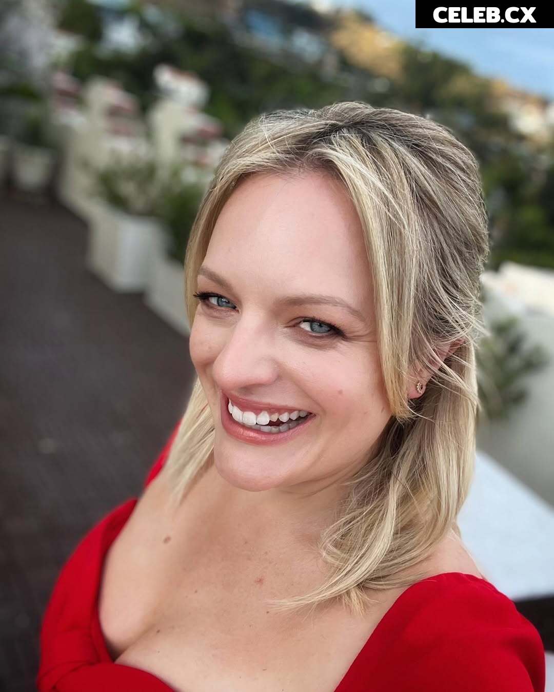 Elisabeth Moss Image 10622050