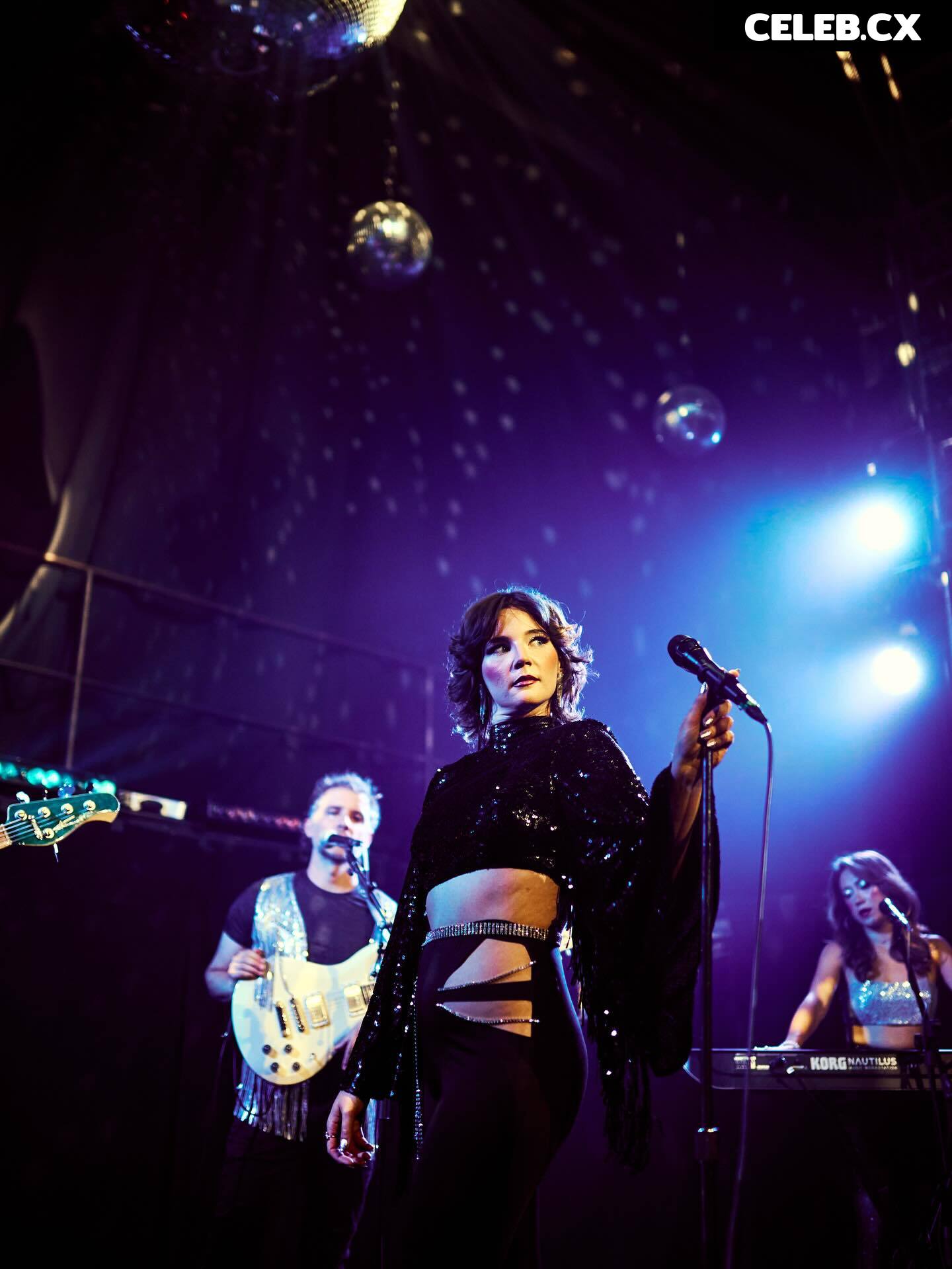 Sammy Rae (Sammy Rae &amp; The Friends) Image 10682583