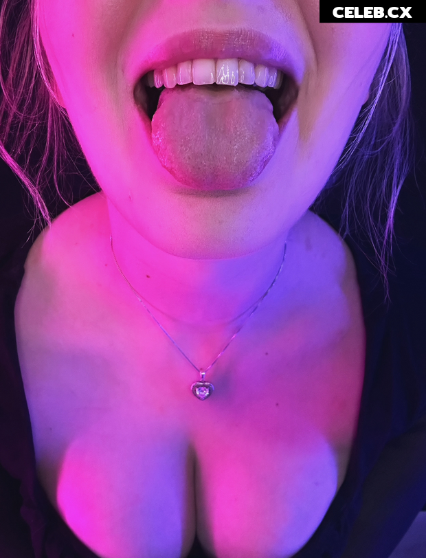 ASMR Janina Image 1035449