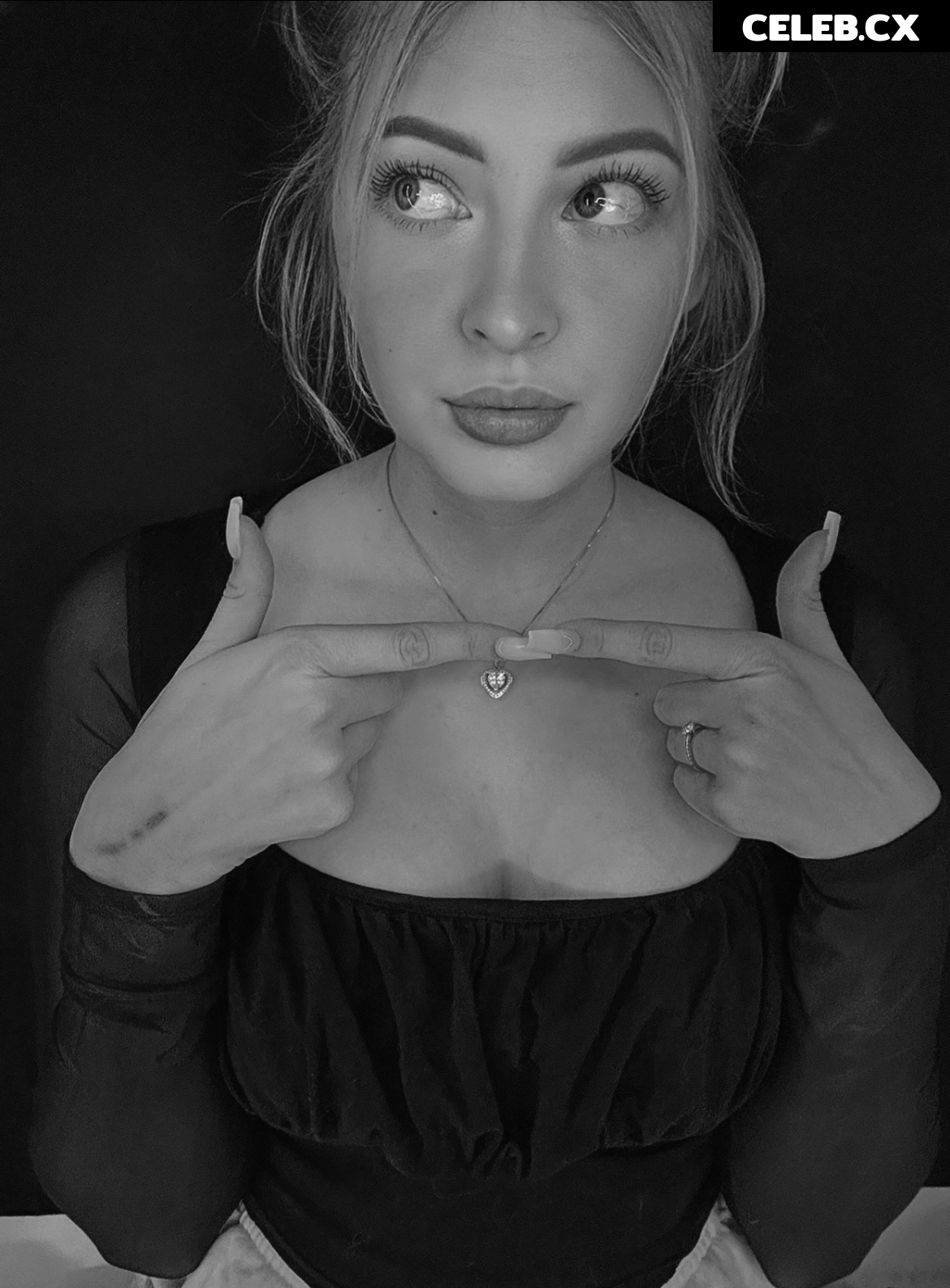 ASMR Janina Image 1035672