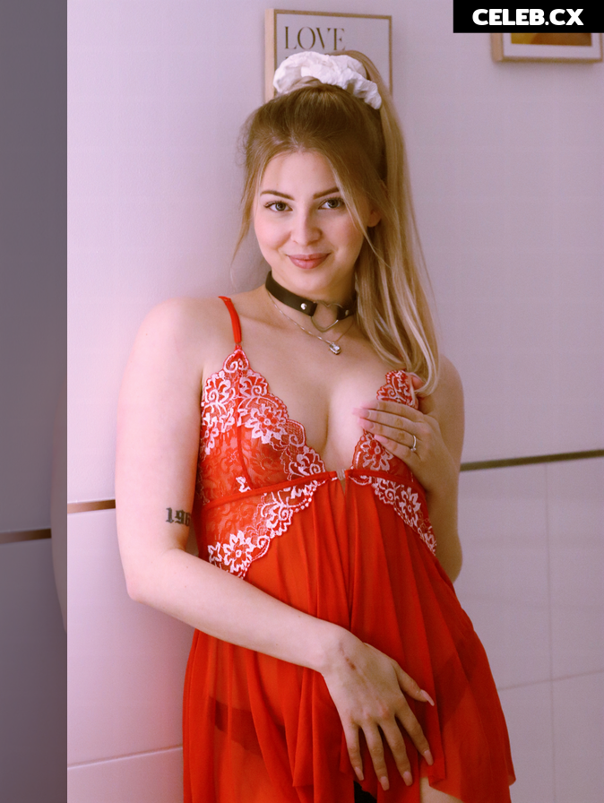 ASMR Janina Image 1036803