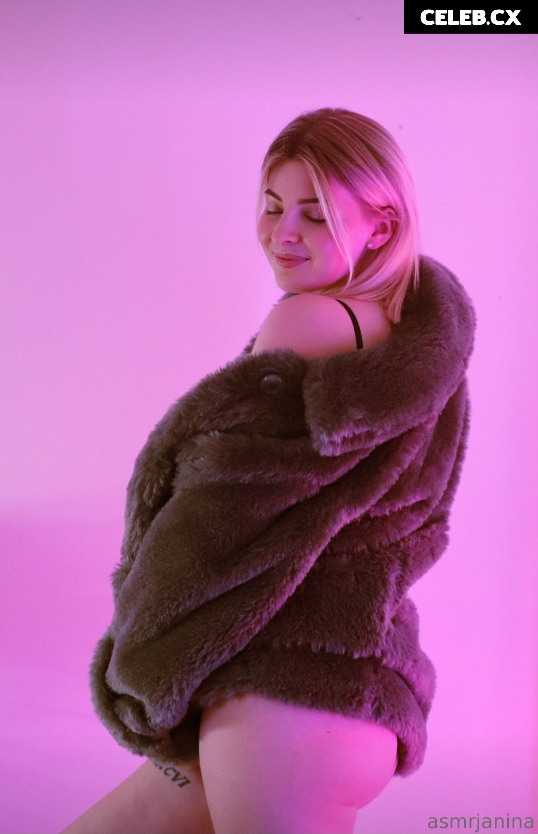 ASMR Janina Image 1031274