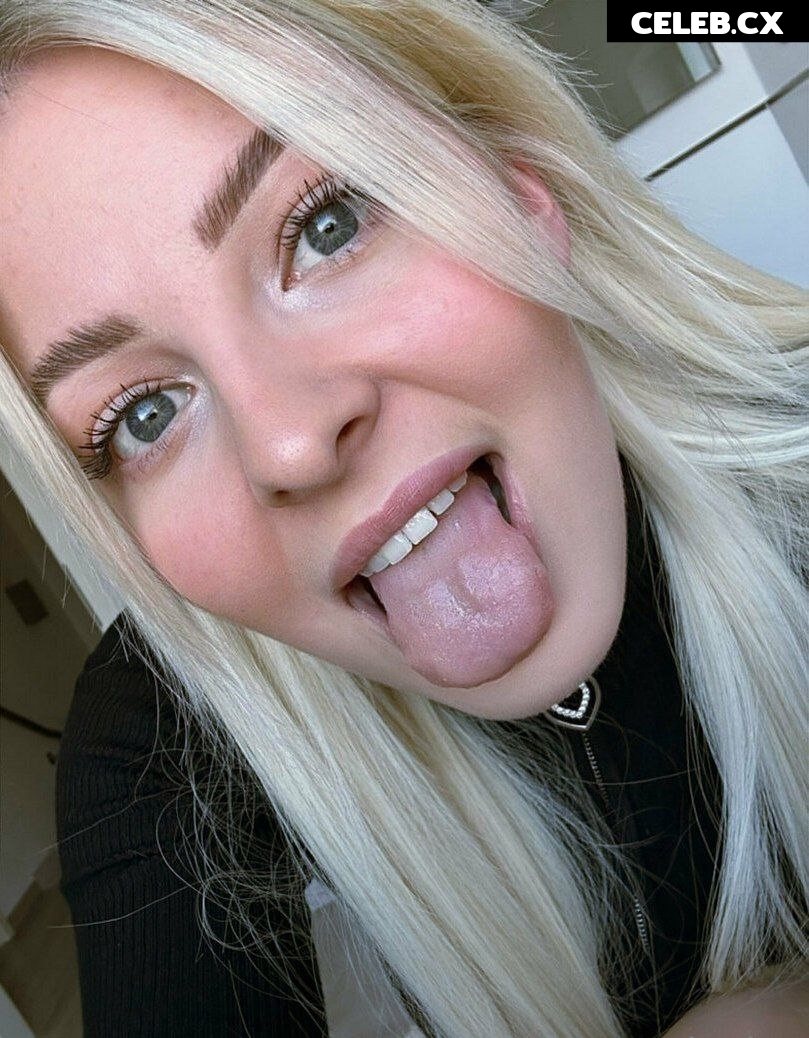 ASMR Janina Image 1027846