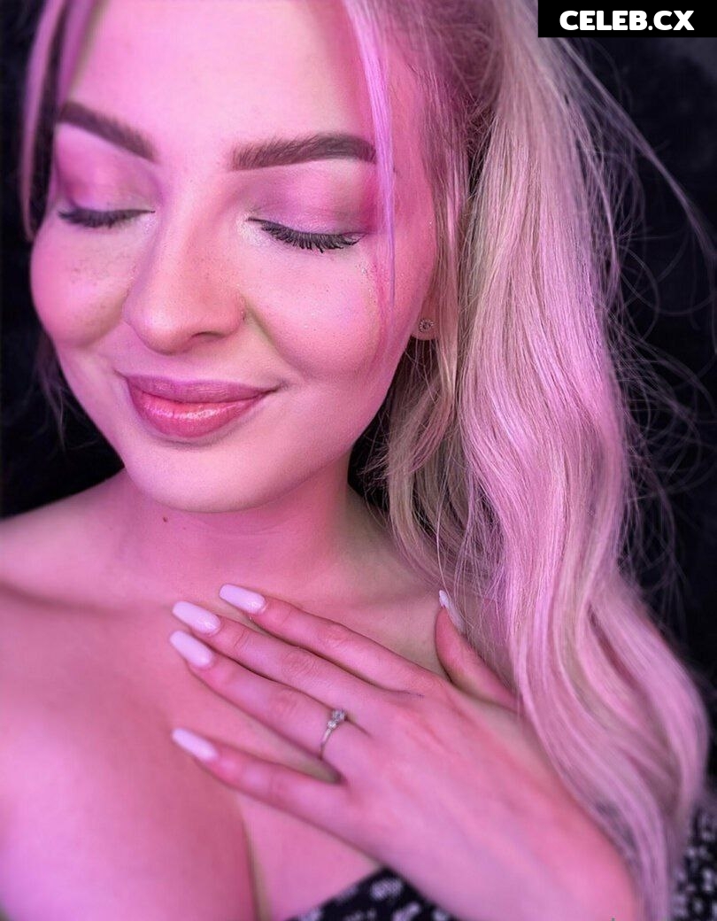 ASMR Janina Image 1027831