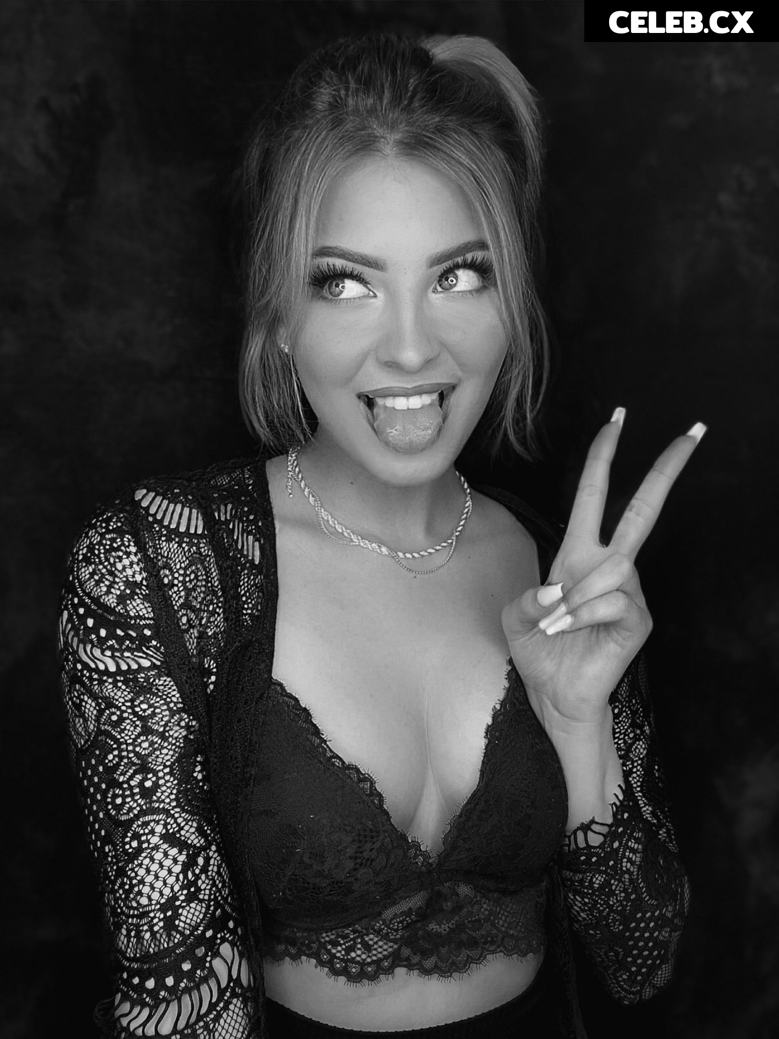 ASMR Janina Image 1024288