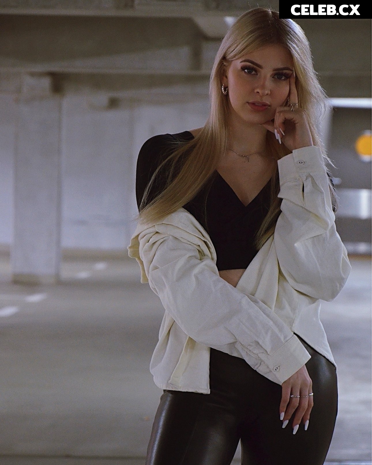 ASMR Janina Image 1024215